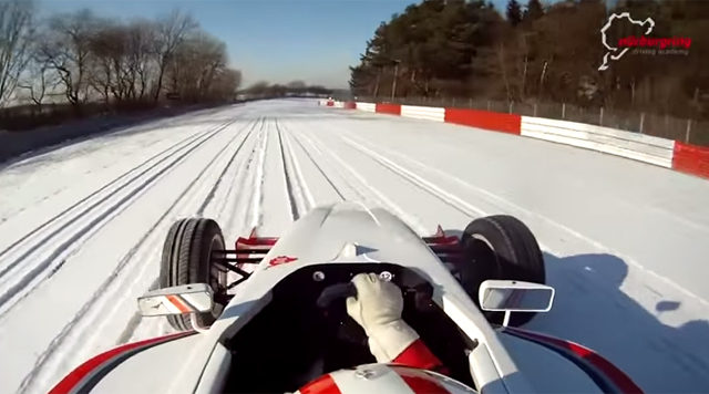 formule-snih-nurburgring-video