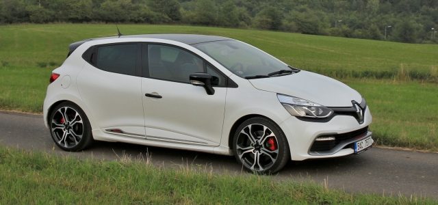 test-renault-clio-rs-trophy-220-edc