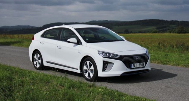 test-hyundai-ioniq-plug-in-hybrid-p1 test-hyundai-ioniq-plug-in-hybrid