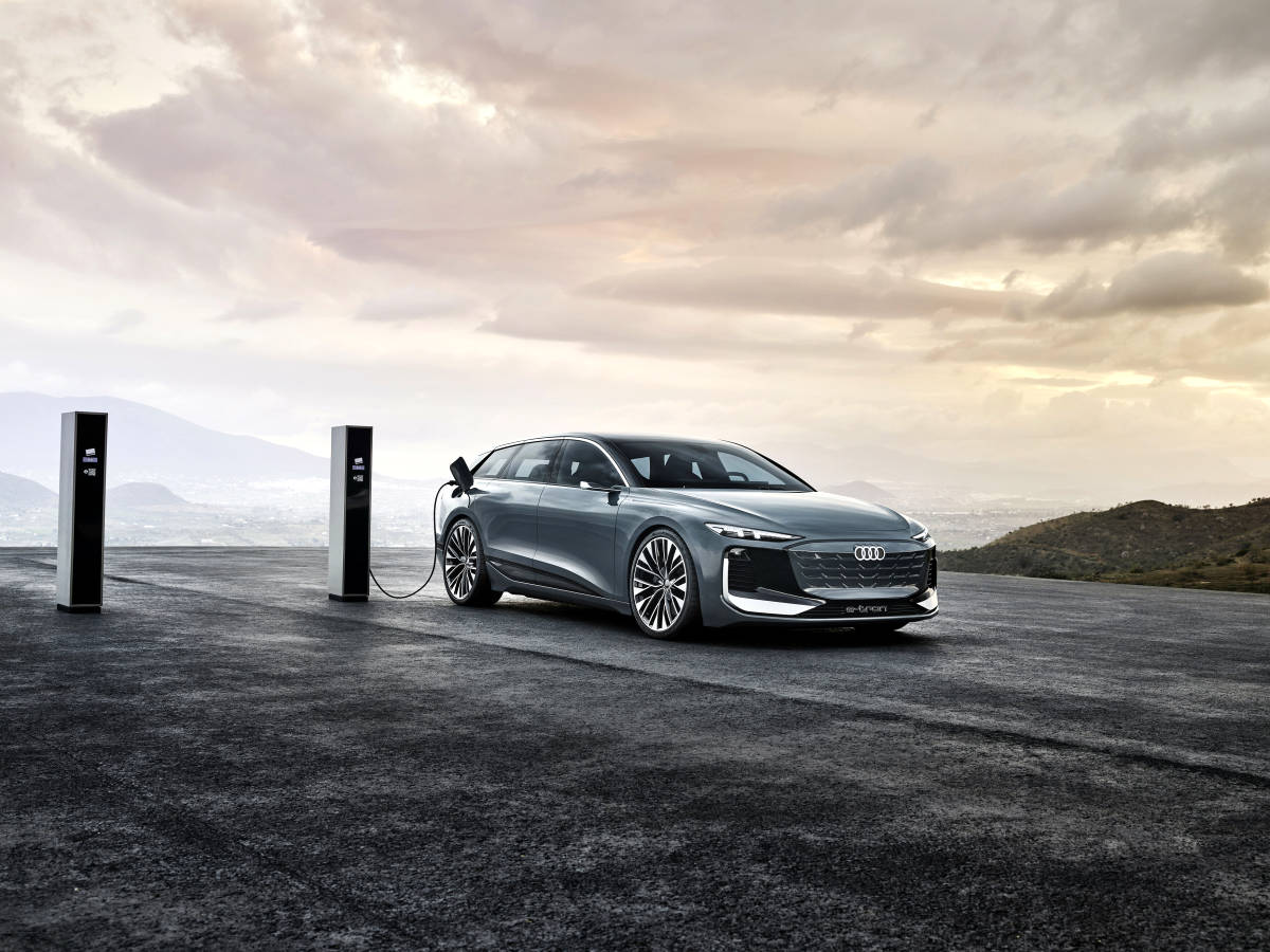 2022-Audi_A6_Avant_e-tron-koncept-elektromobil- (3)