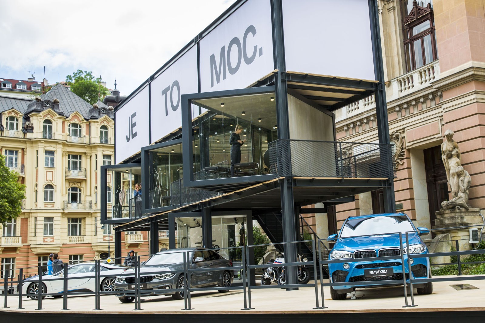 BMW i letos ovládne Mezinárodní filmový festival Karlovy Vary
