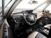 the-drivers-seat-citroen-c4-2014-interior-photos-13_size0