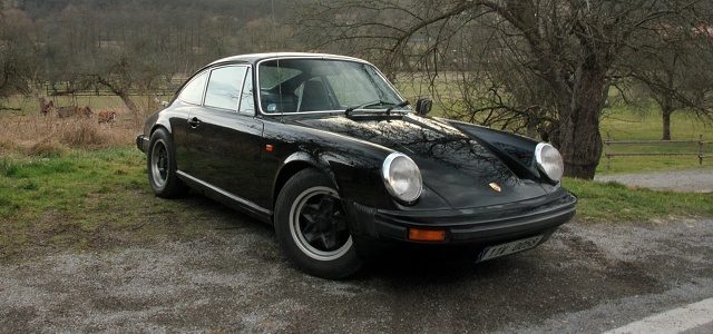test-porsche-911-1977-nahled
