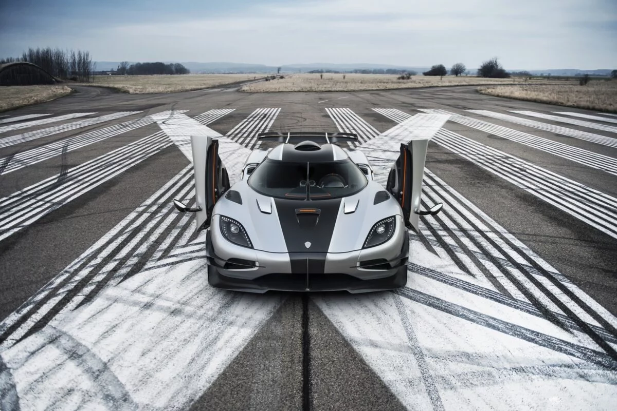 Koenigsegg One-1 001