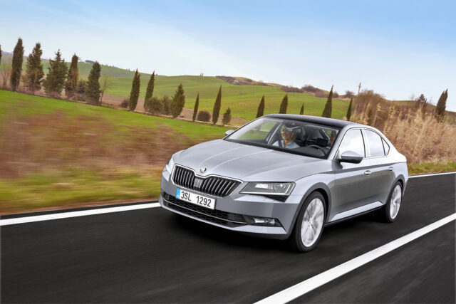skoda-superb-01