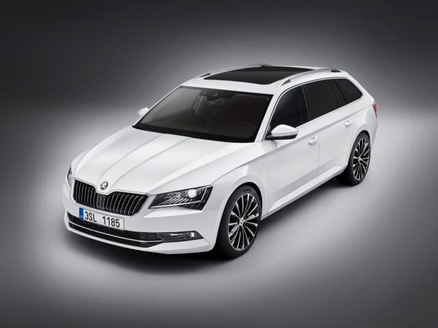 150526 SKODA Superb Combi 001