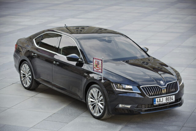 150605 SKODA Superb for Czech President 005