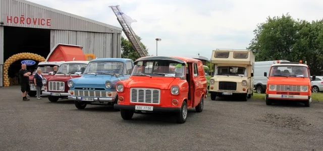 ford-transit-50-let-letiste-horovice-nahled