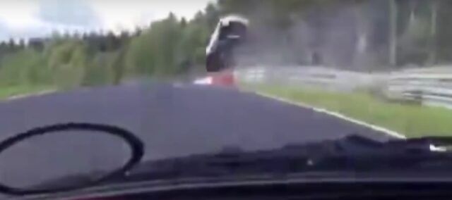 nehoda-renault-megane-nurburgring-video