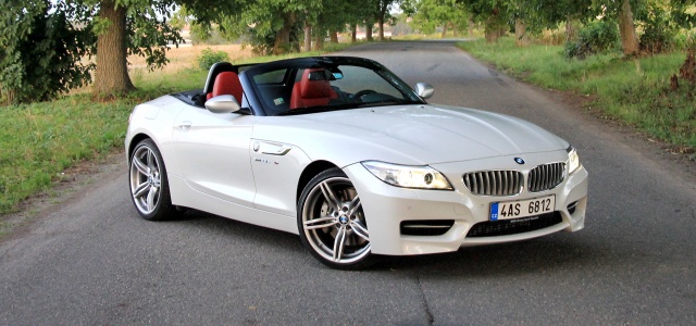test-bmw-z4-roadster-sdrive-35is-at-nahled
