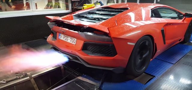 lamborghini-aventador-video