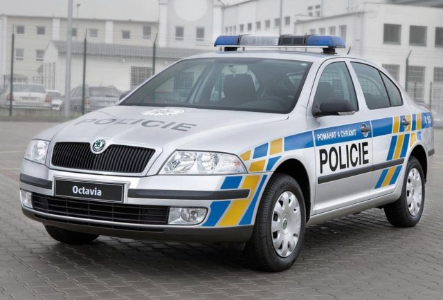skoda-octavia-policie-01