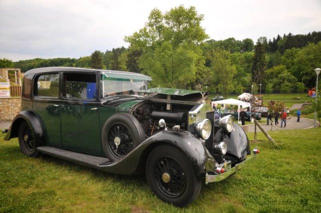 2016-sraz-rolls-royce-a-bentley-ilustracni-01