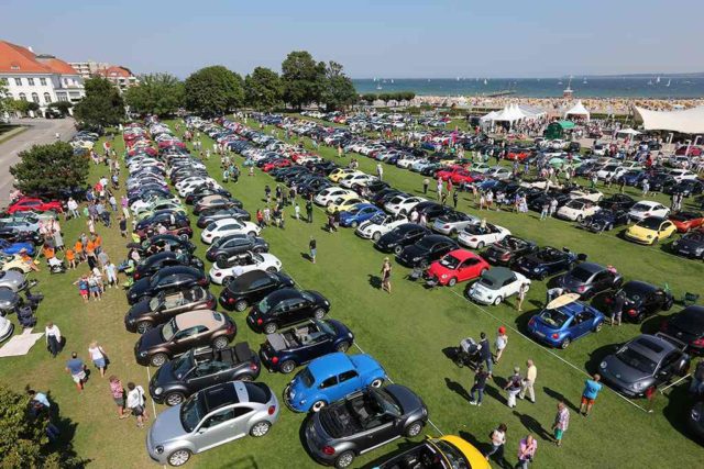 Volkswagen-Beetle-Sunshine-Tour-2016
