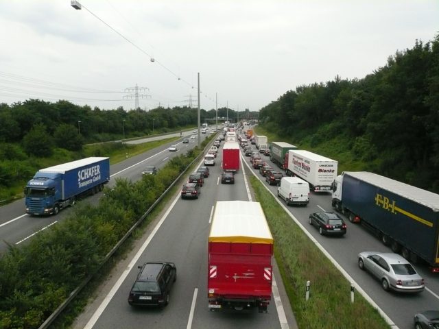dalnice-kolona-zacpa dalnice-kolona-zacpa