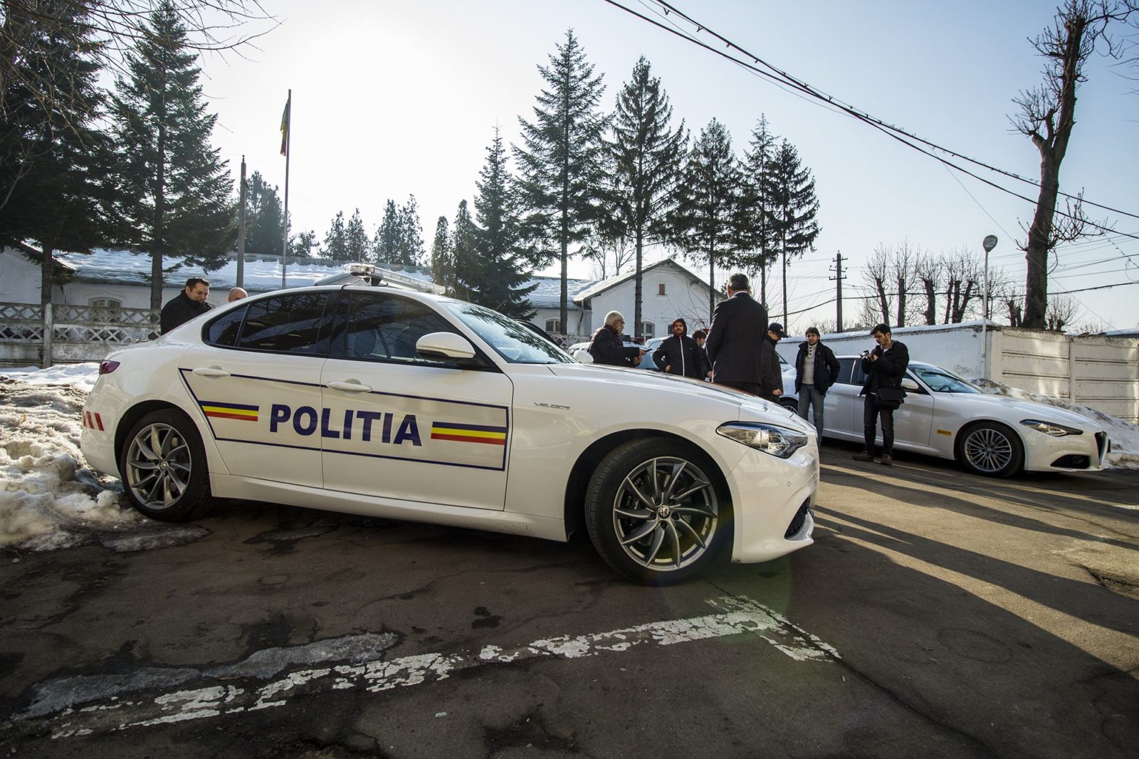 alfa-romeo-giulia-veloce-rumunska-policie- (4)