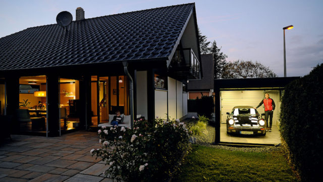 911-garage-10003