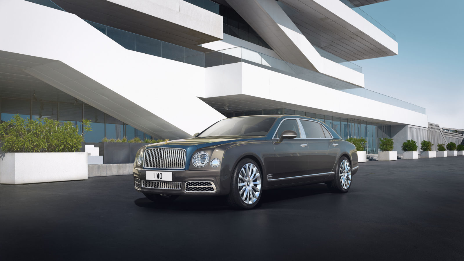 Bentley-Mulsanne-Hallmark-Series-by-Mulliner- (1)