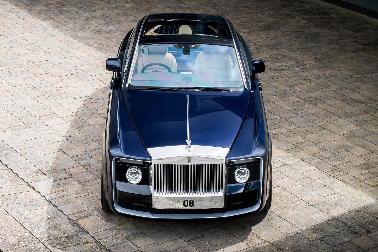 Rolls-Royce-Sweptail-1