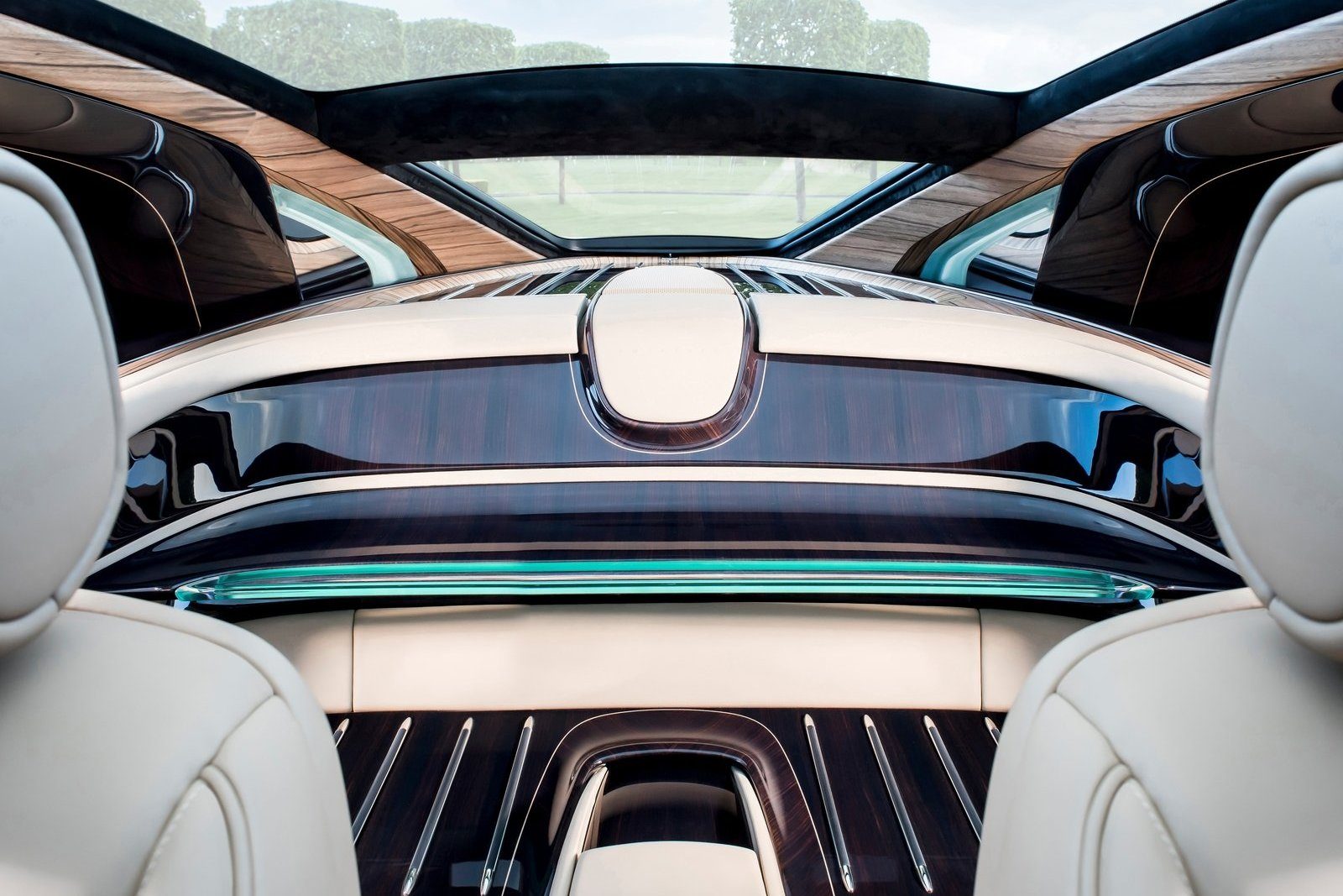 Rolls-Royce-Sweptail-7