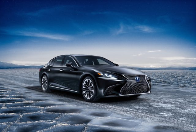 2017-Lexus-LS