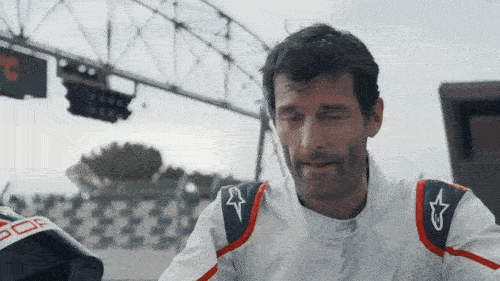 Walter-Rohrl-Mark-Webber-Porsche-911-GT2-RS-video (gif)