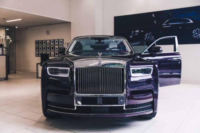 2018-Rolls-Royce-Phantom-Purple-14