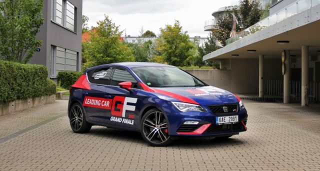 test-seat-leon-cupra-300-p1