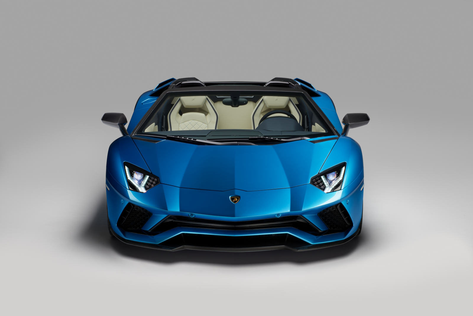 Lamborghini-Aventador-S-Roadster-1