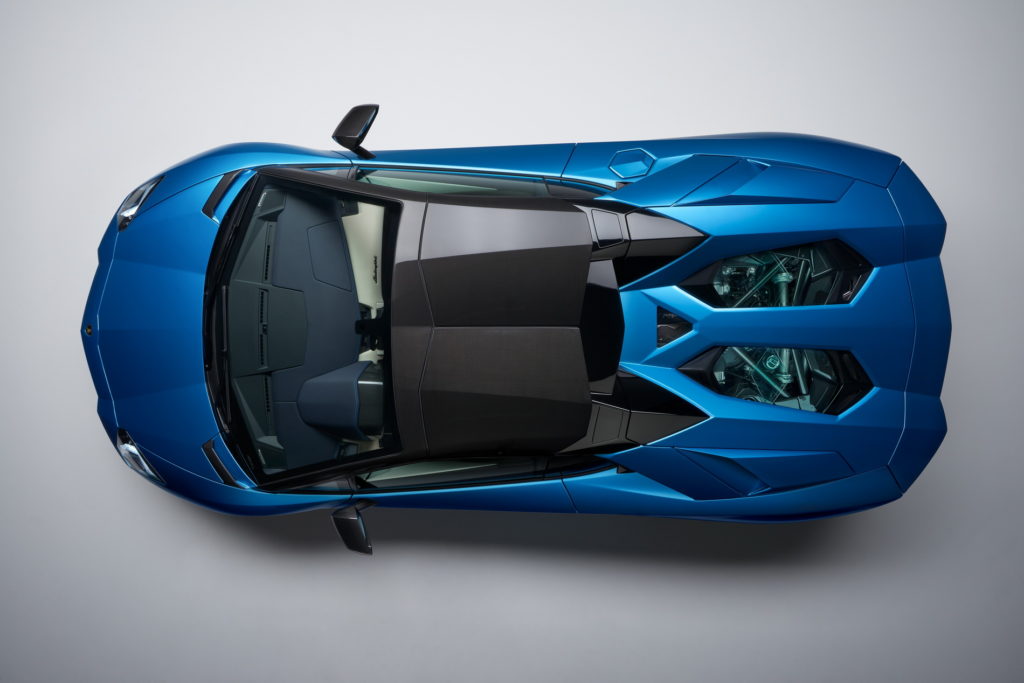 Lamborghini-Aventador-S-Roadster_12
