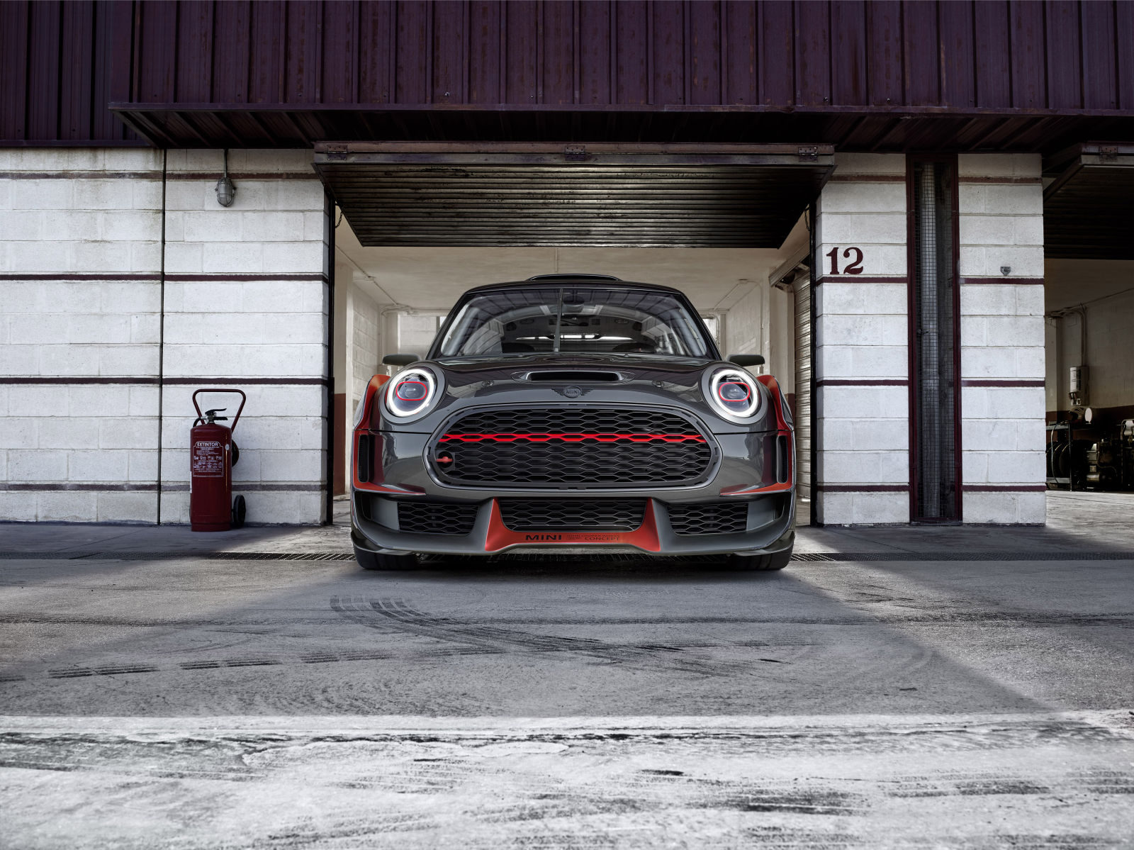 _MINI_John_Cooper_Works_GP_Concept_(4)