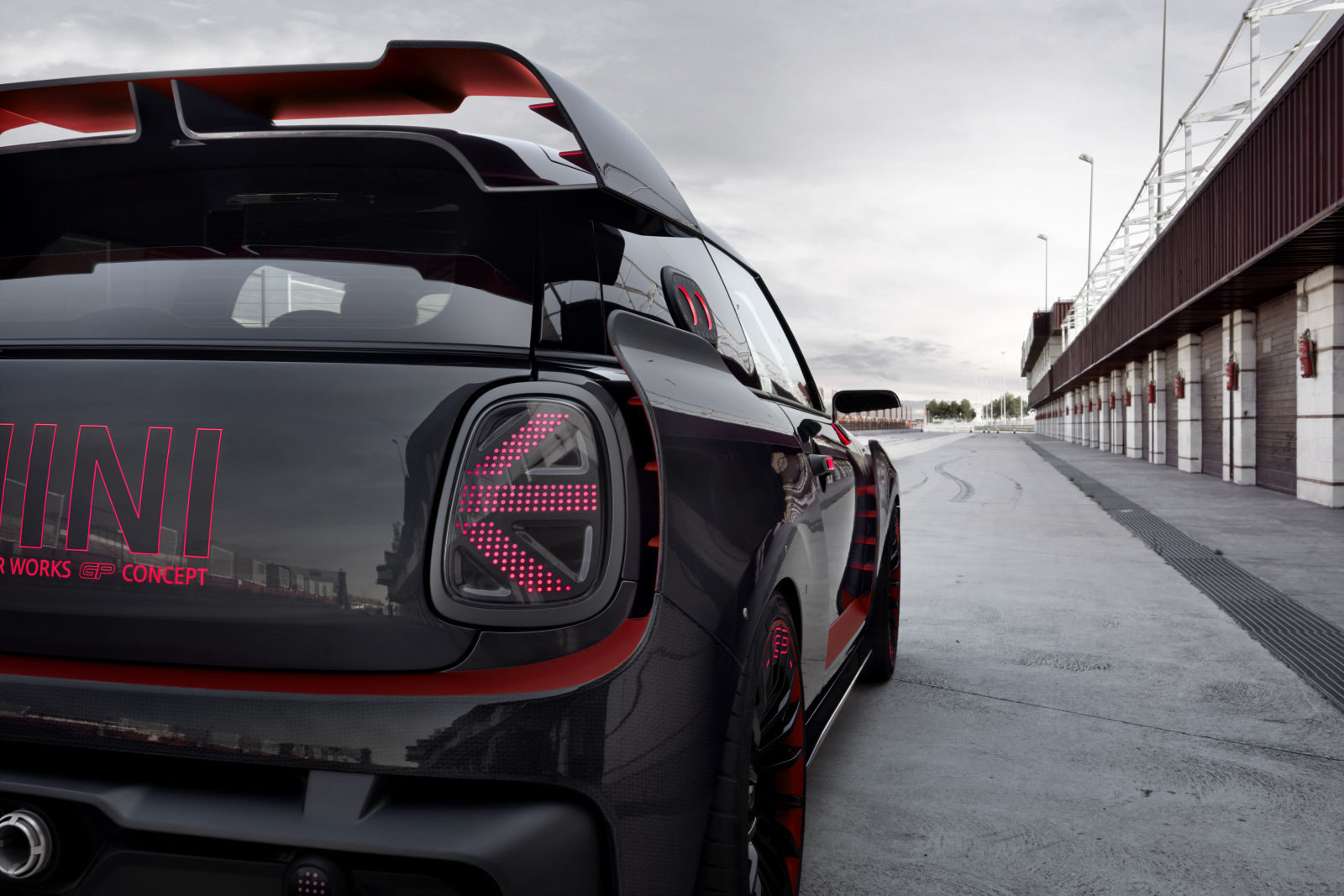 _MINI_John_Cooper_Works_GP_Concept_(9)