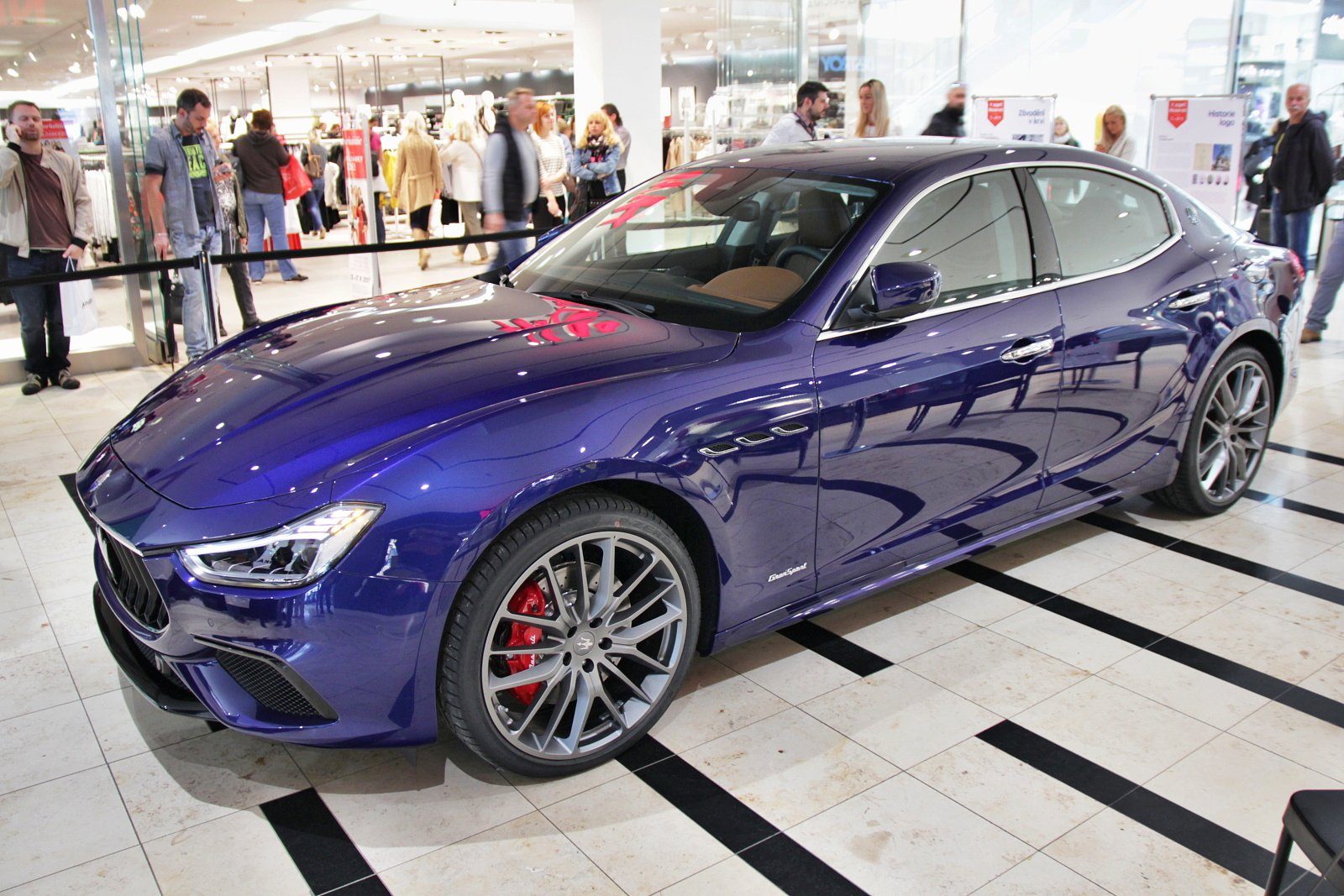 maserati-ghibli-2018-arkady-pankrac- (1)