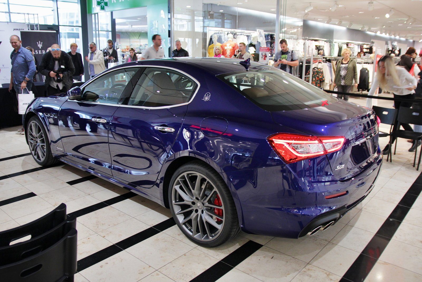 maserati-ghibli-2018-arkady-pankrac- (6)