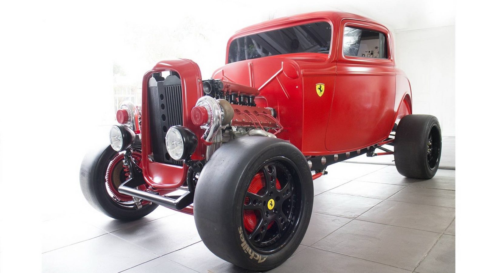 1932-ford-hot-rod-ferrari-motor-prodej