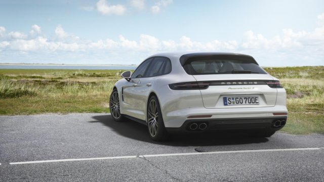 Porsche-Panamera-Turbo-S-E-Hybrid-Sport-Turismo