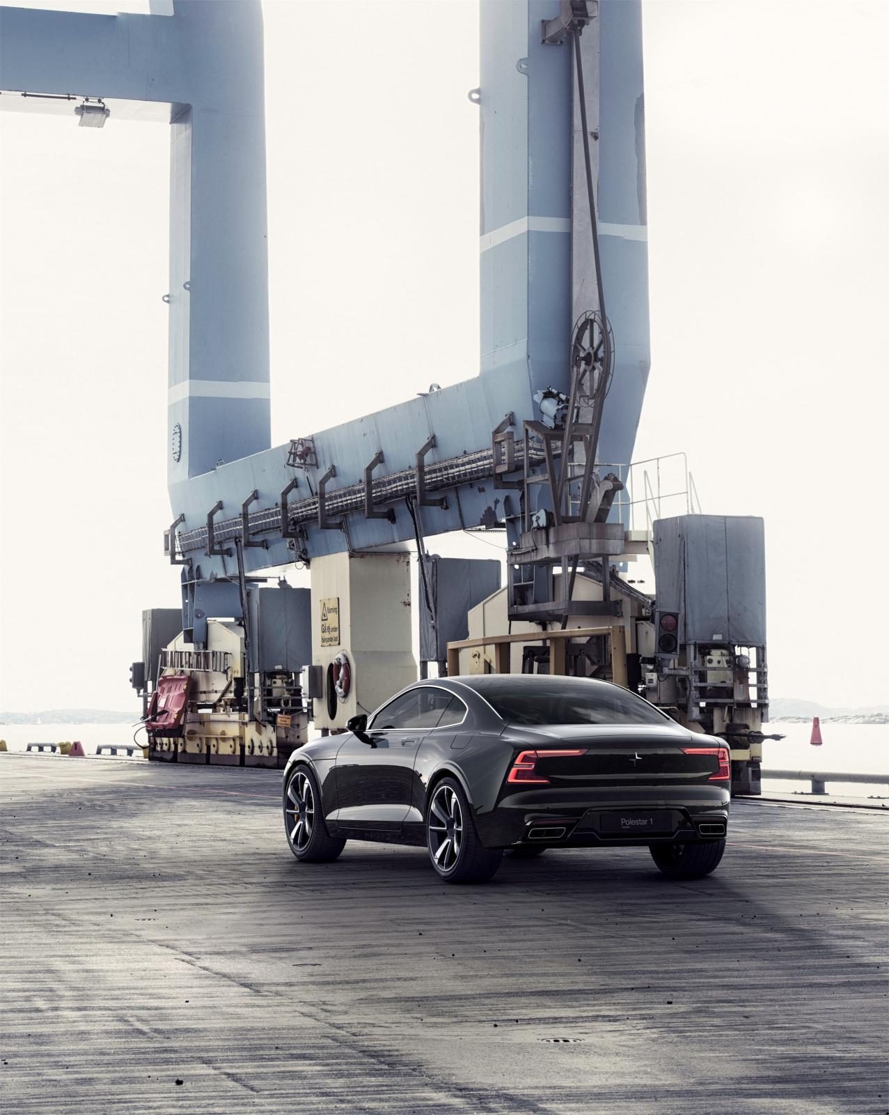 polestar-1-plug-in-hybrid- (11)