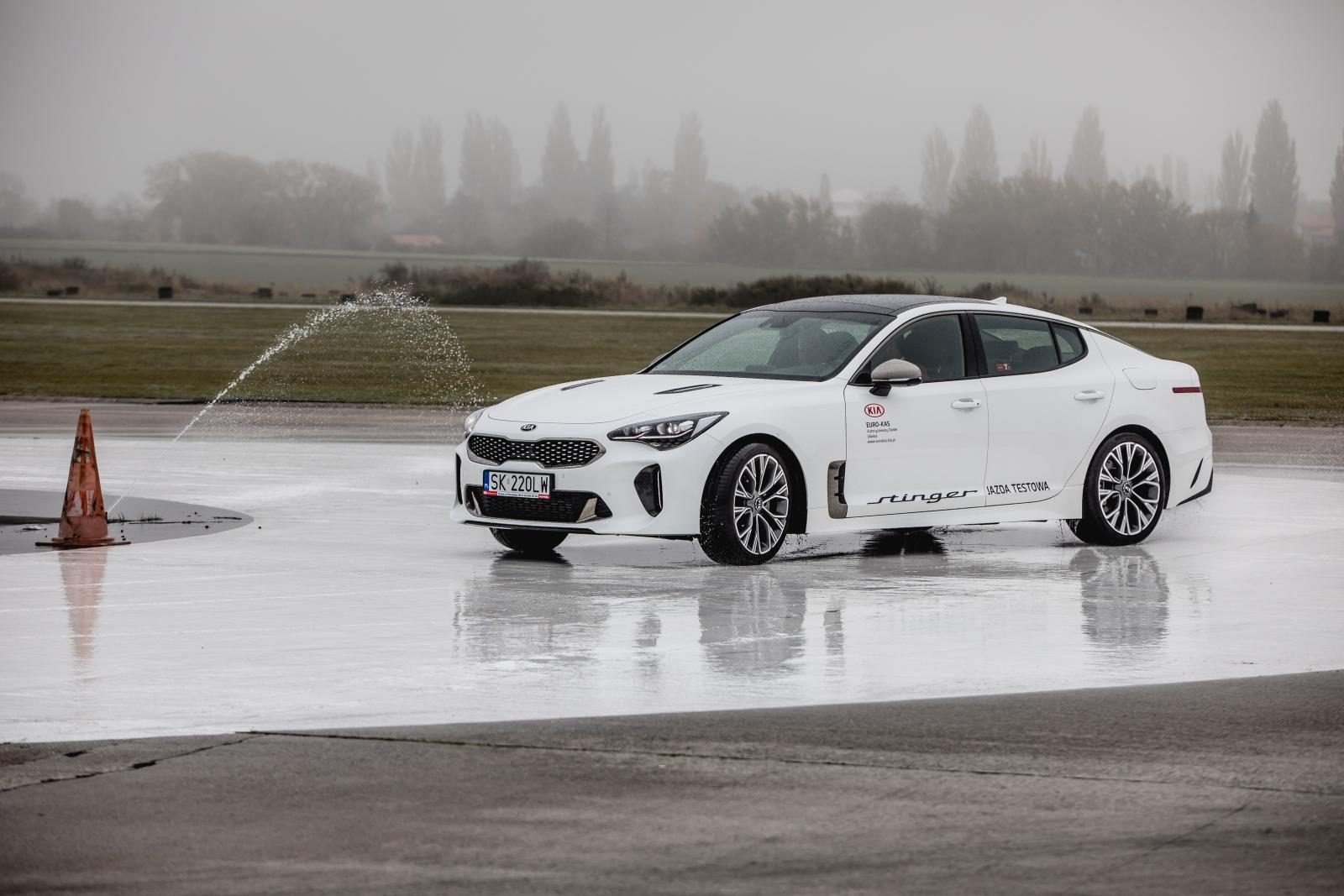 prvni-jizda-Kia-Stinger- (25)