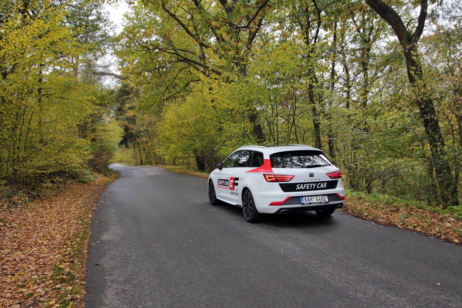 rychly-test-seat-leon-st-cupra-300-4drive-dsg-2-2