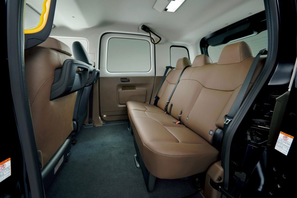 toyota-jpn-taxi