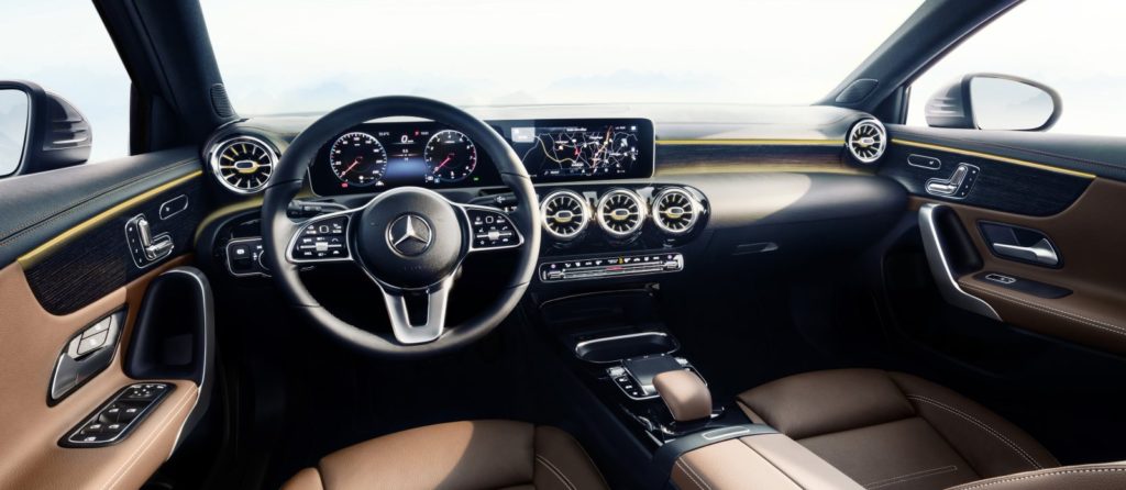 2018-mercedes-benz-tridy-a-interier