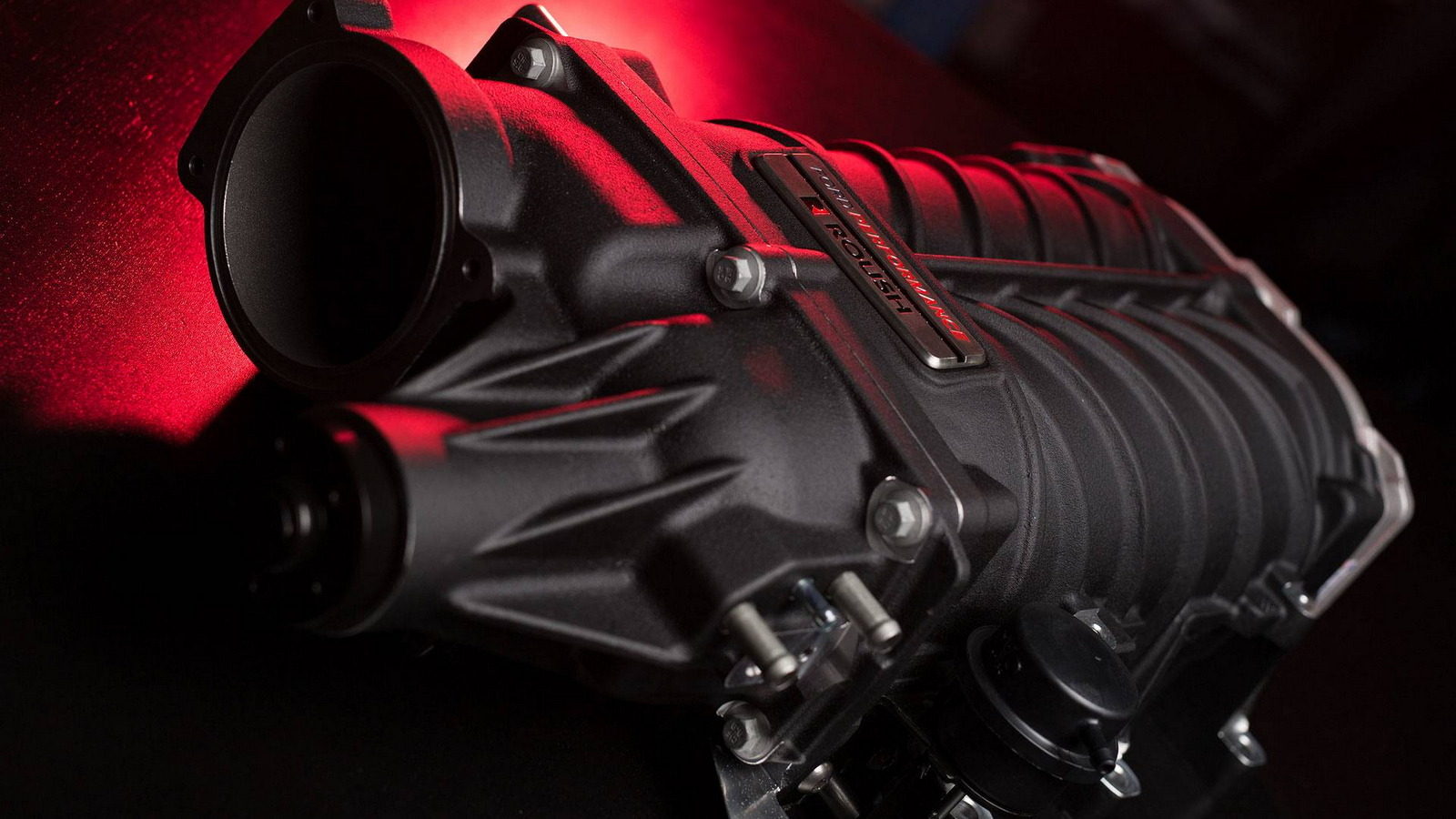 Ford-Performance-kompresor-ROUSH-Mustang-V8-3