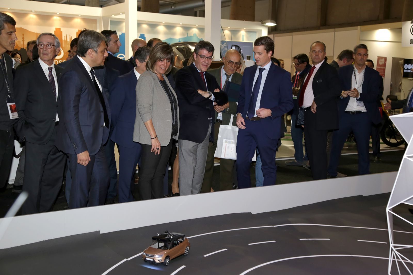 SEAT-Leon-Cristobal-koncept-Smart-City-Expo- (5)