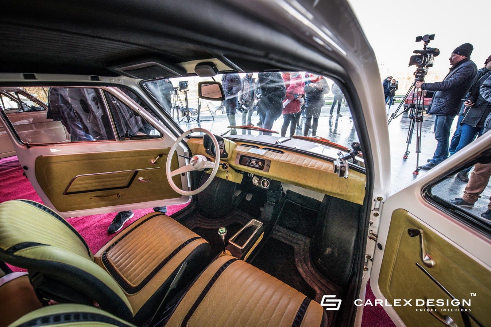 carlex-tom-hanks-fiat-126p-10