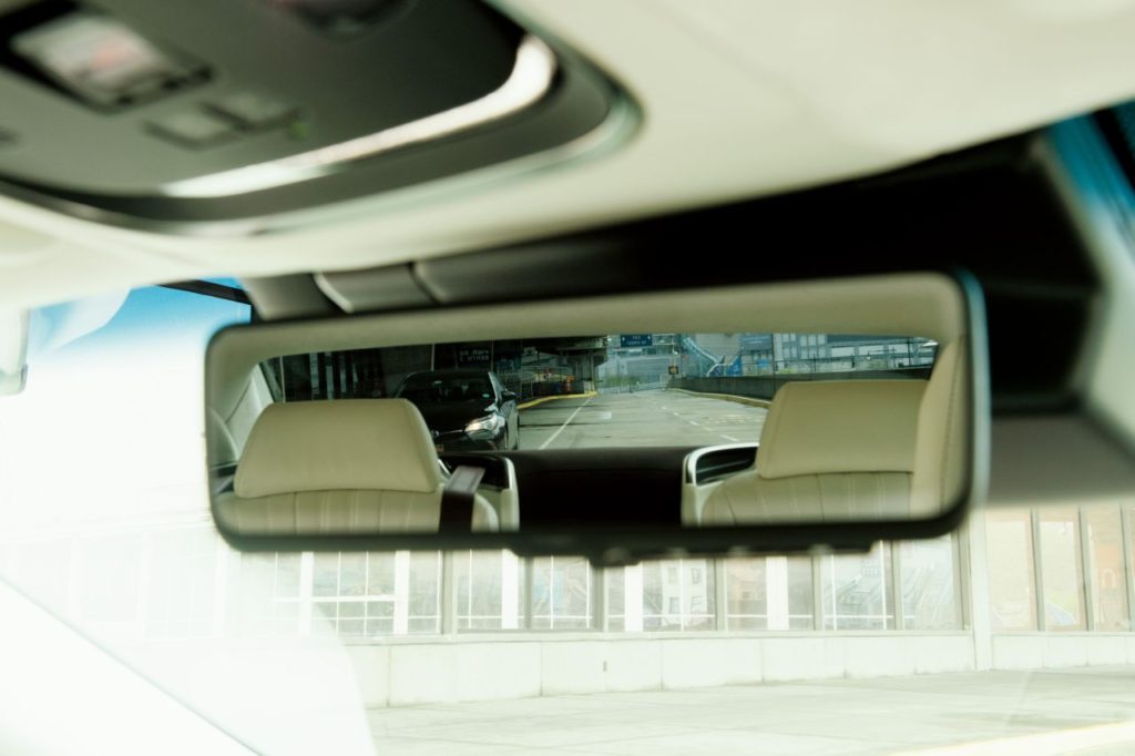 lexus ls digitalni zpetne zrcatko