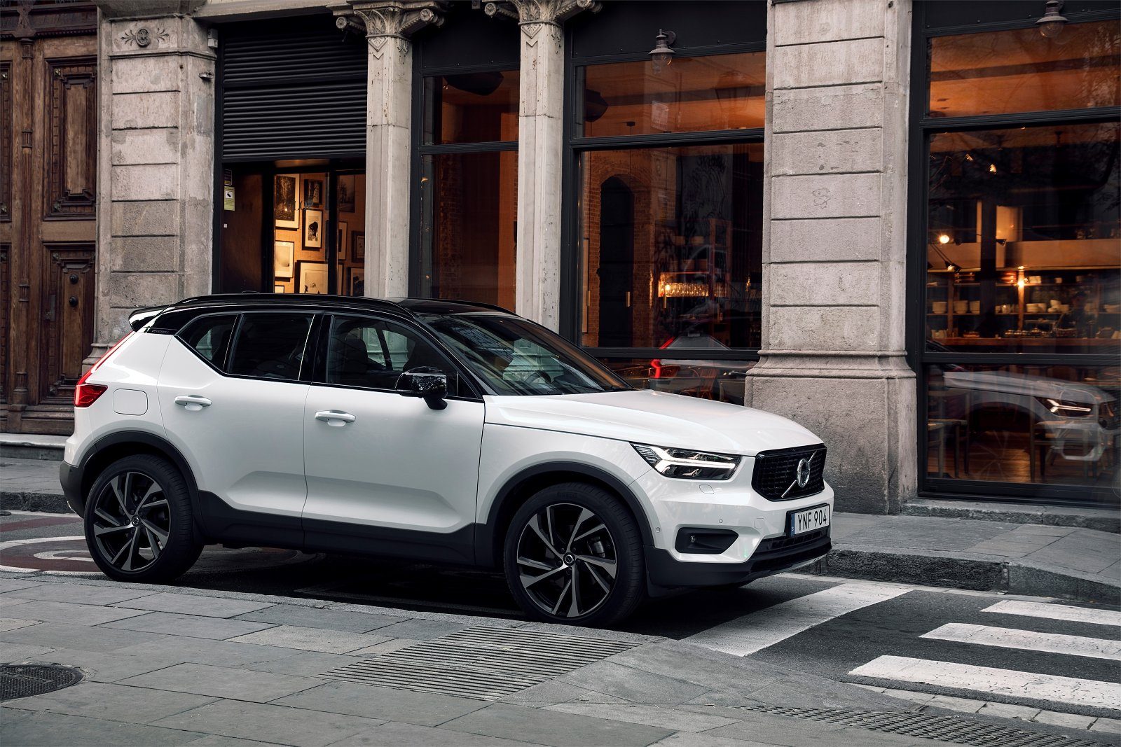 volvo-xc40- (2)