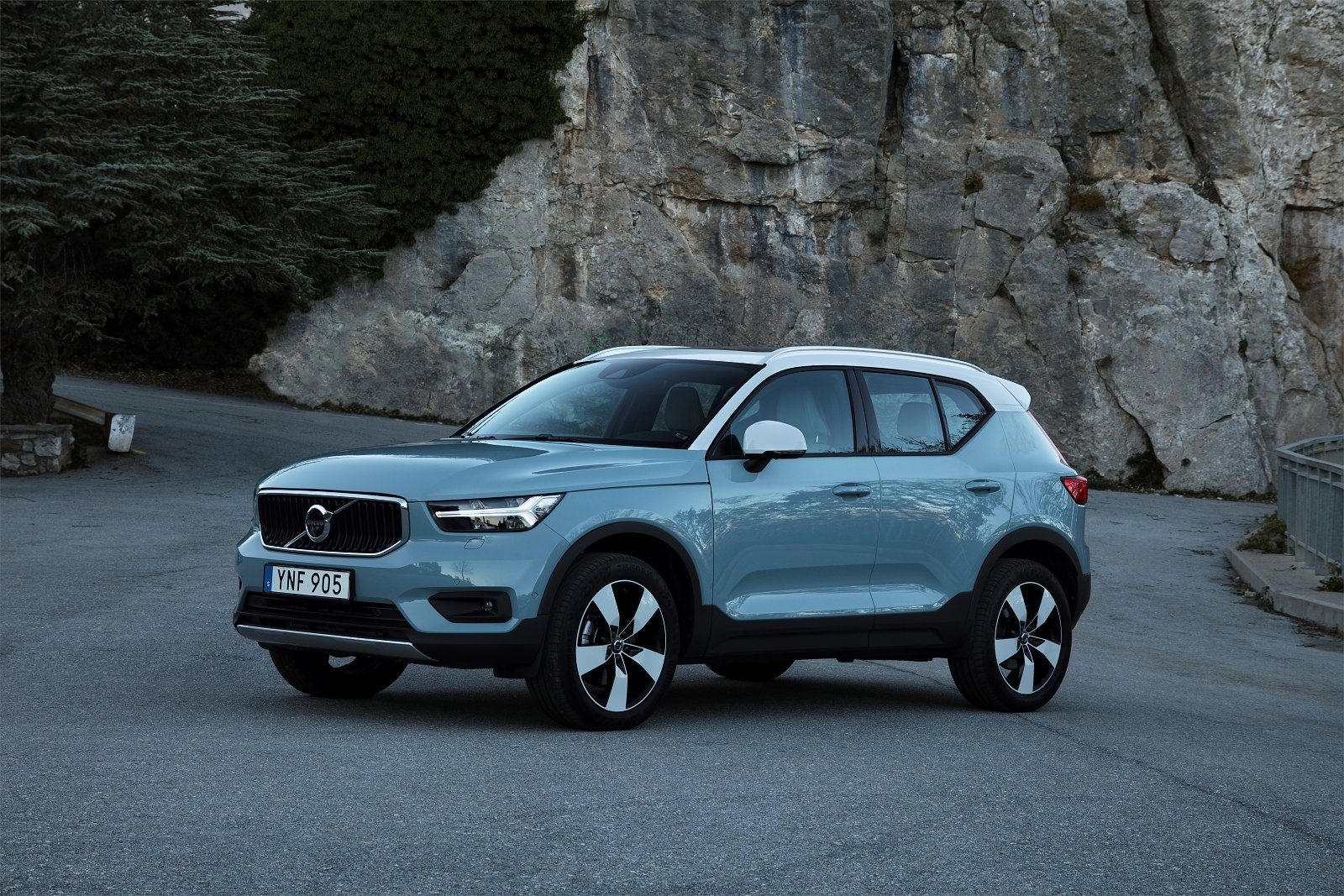 volvo-xc40- (4)