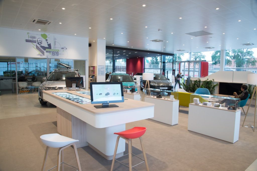 CITROEN SHOWROOM_FRANCE_Dijon_TABLE CONFIGURATION