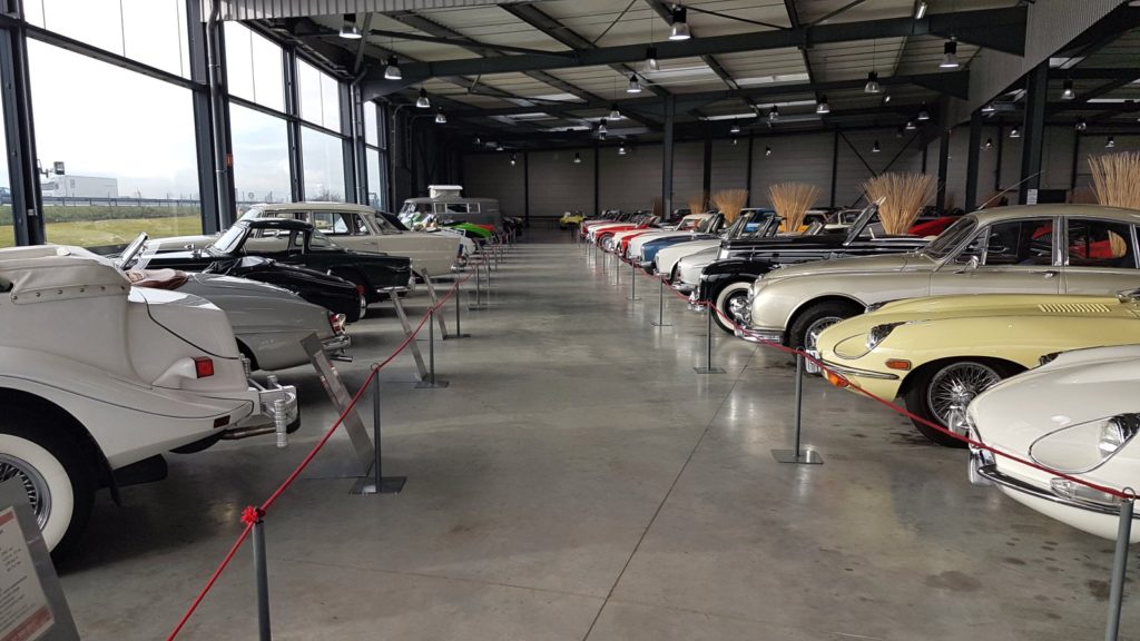 gtspirit-francie-showroom-veterany-prodej- (15)