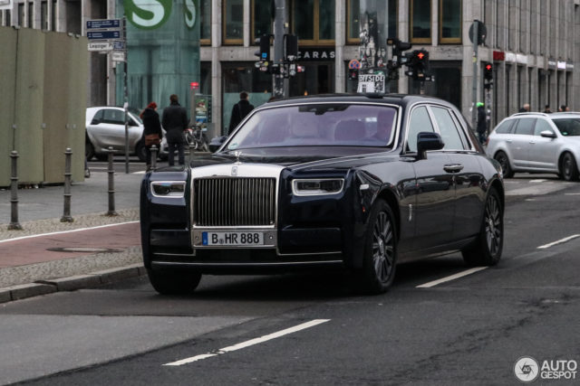 rolls royce phantom 6